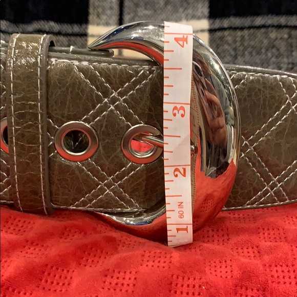 Oversized Chunky Belt - Picture 3 of 4